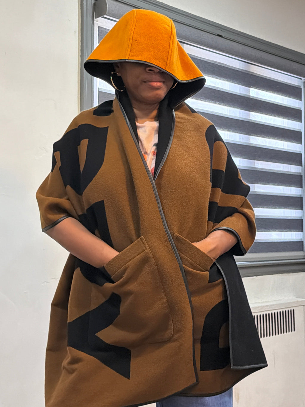 Burberry poncho(preowned)