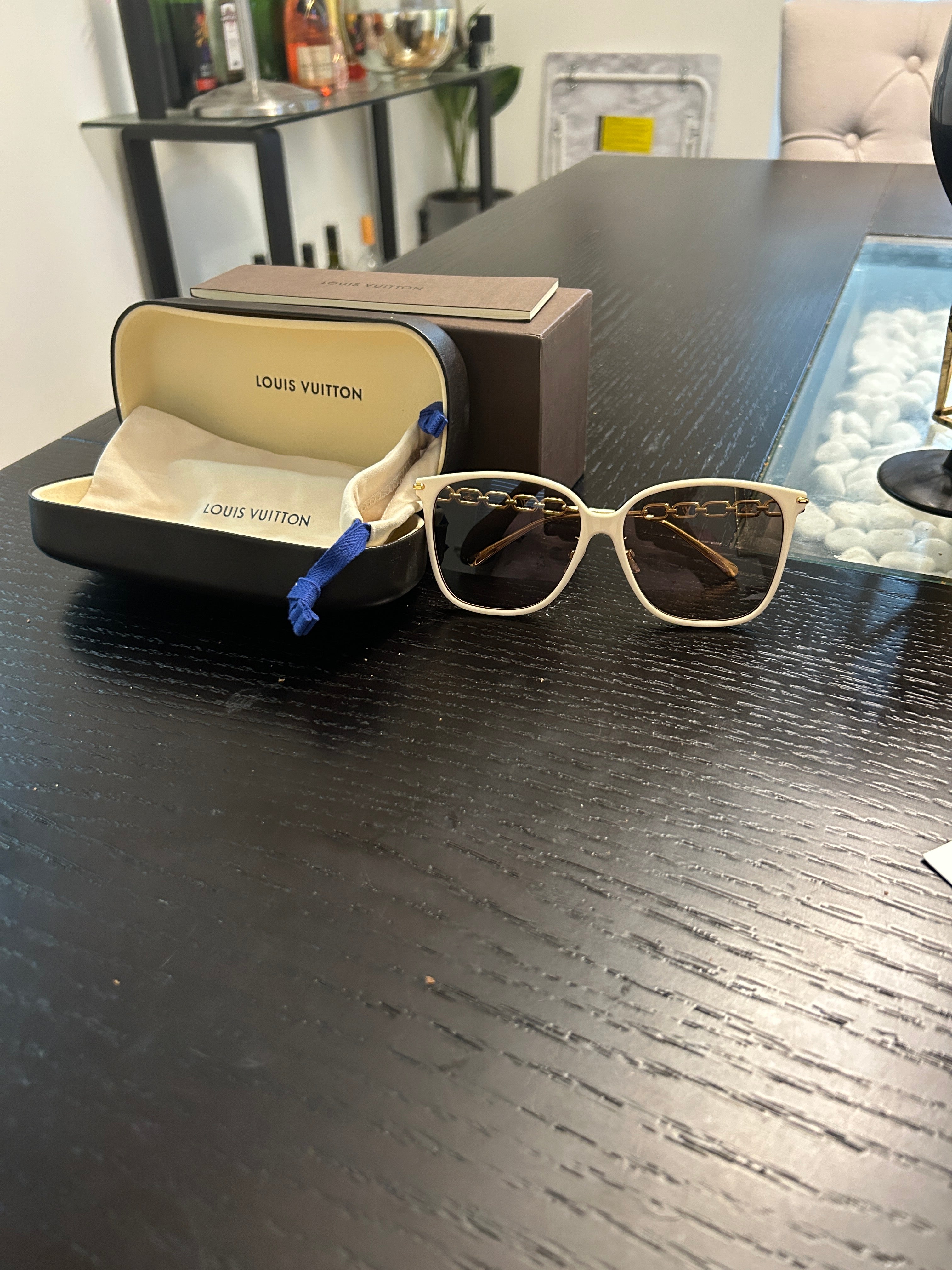 Louis Vuitton sunnies