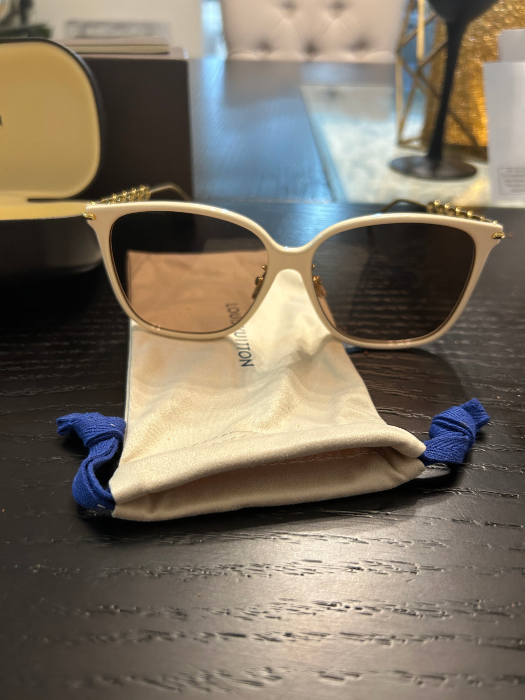 Louis Vuitton sunnies
