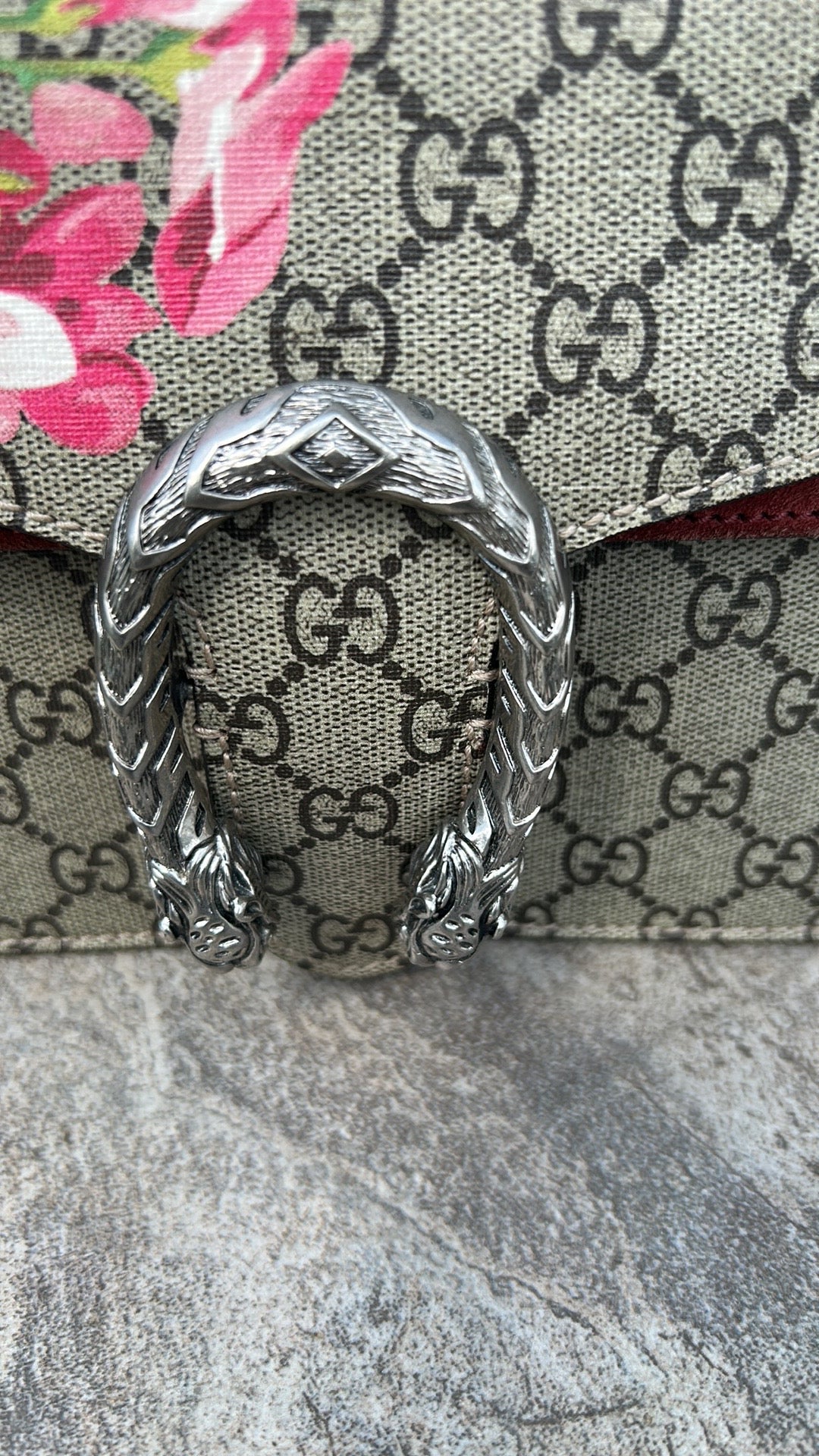 Gucci shoulder bag! SOLD