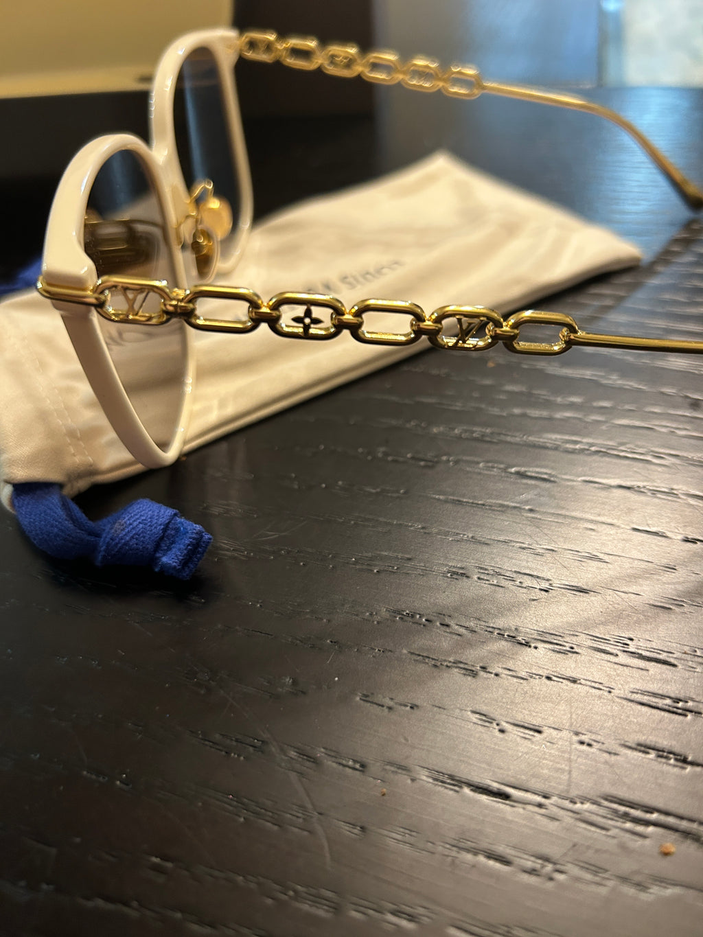 Louis Vuitton sunnies