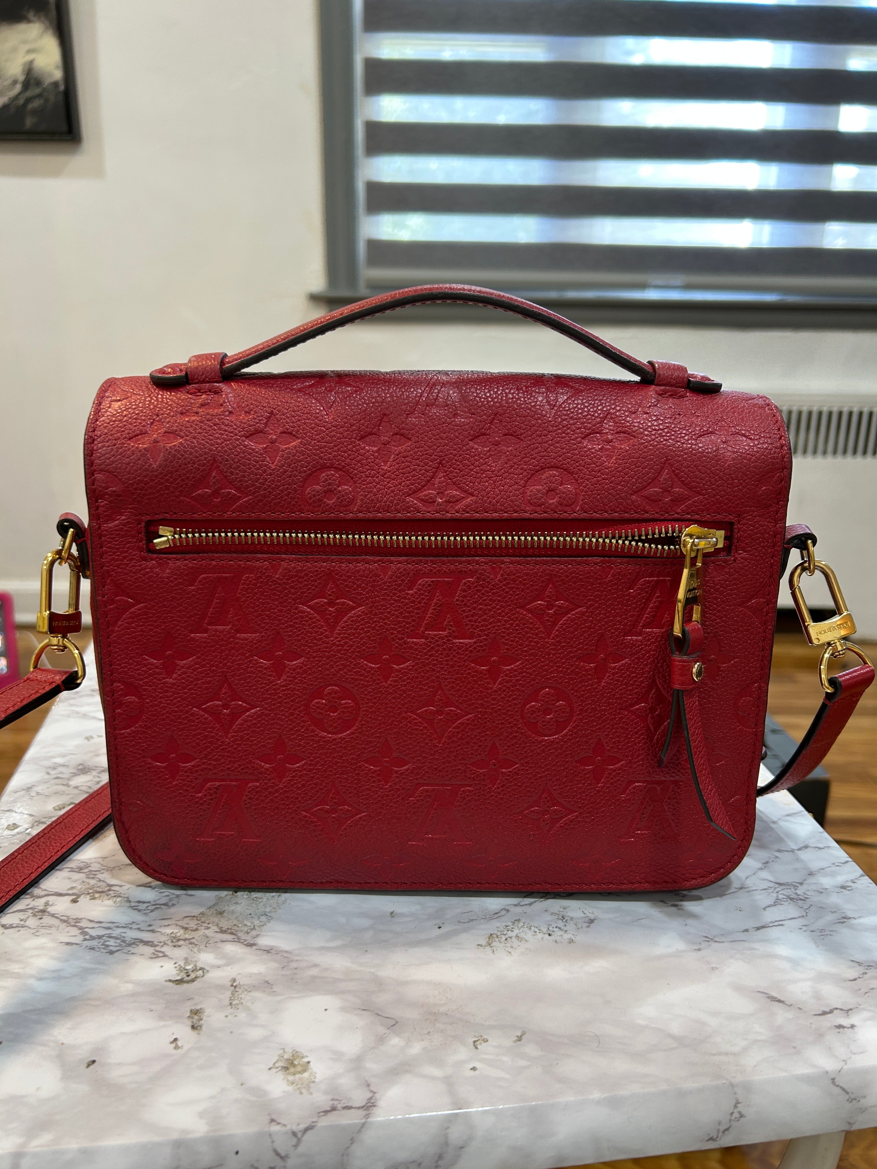 Louis Vuitton Metis crossbody bag