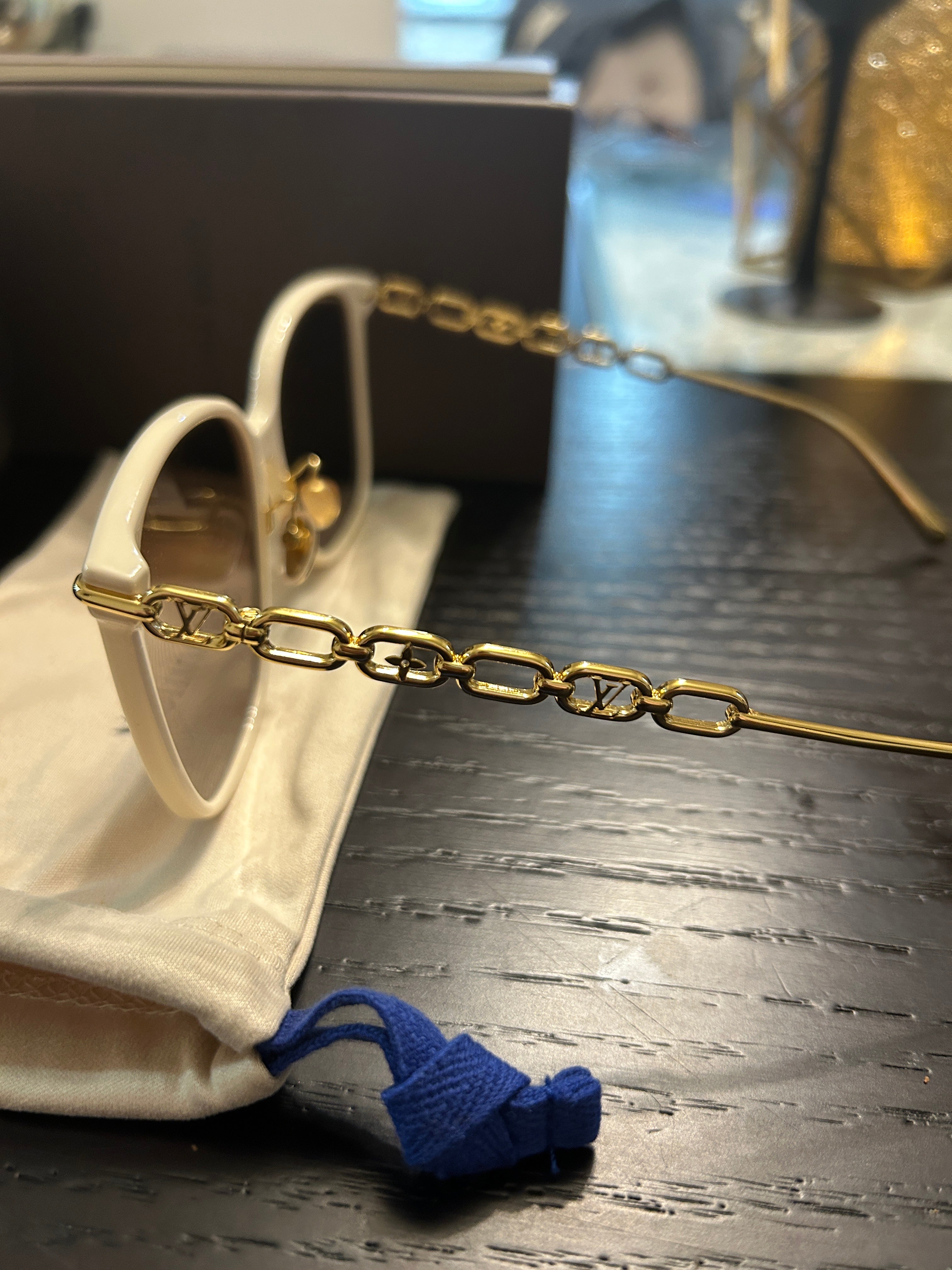 Louis Vuitton sunnies