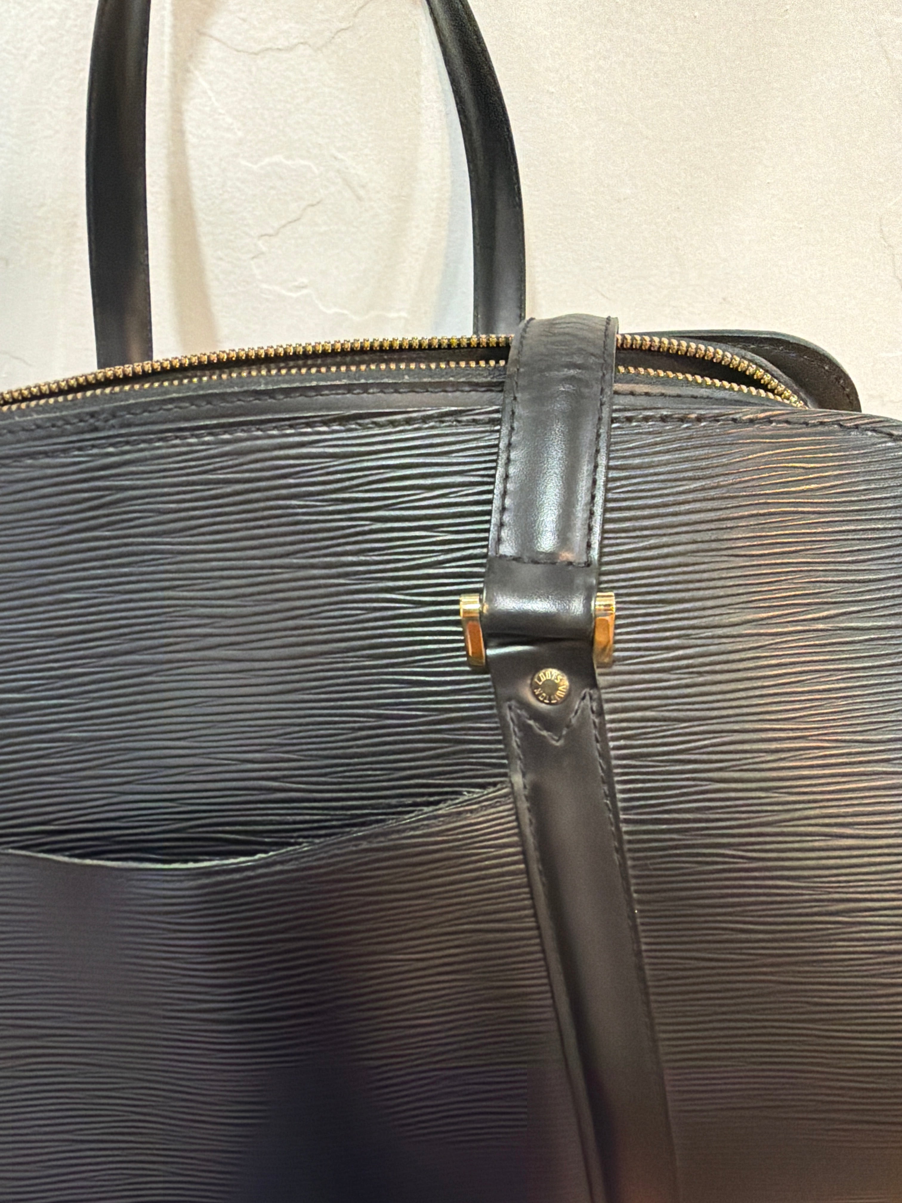 Louis Vuitton solferino (Gm) epi bag