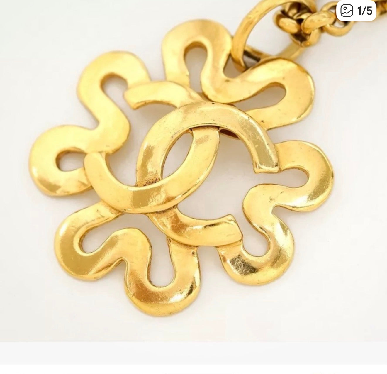 Chanel CC logo sunflower necklace 95p Barbie collection